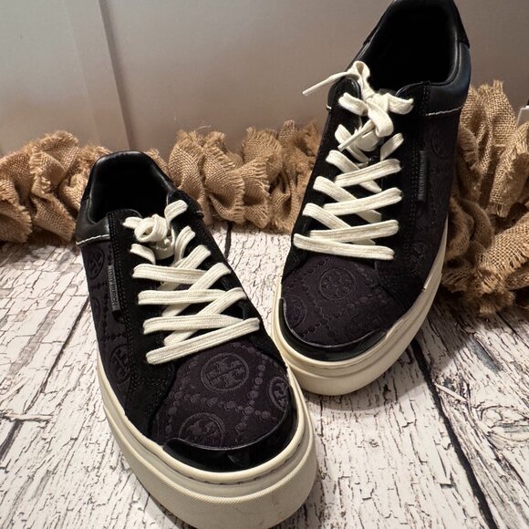 Tory Burch Shoes - NWOT Womens Tory Burch Sneakers Black Fabric Texture 9